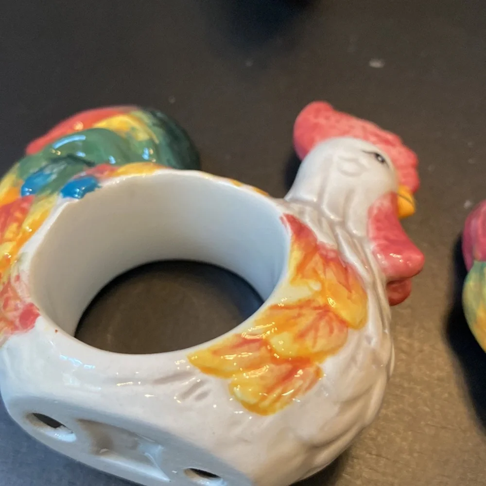 VTG ceramic/ porcelain set of 4 Rooster napkin holder rings